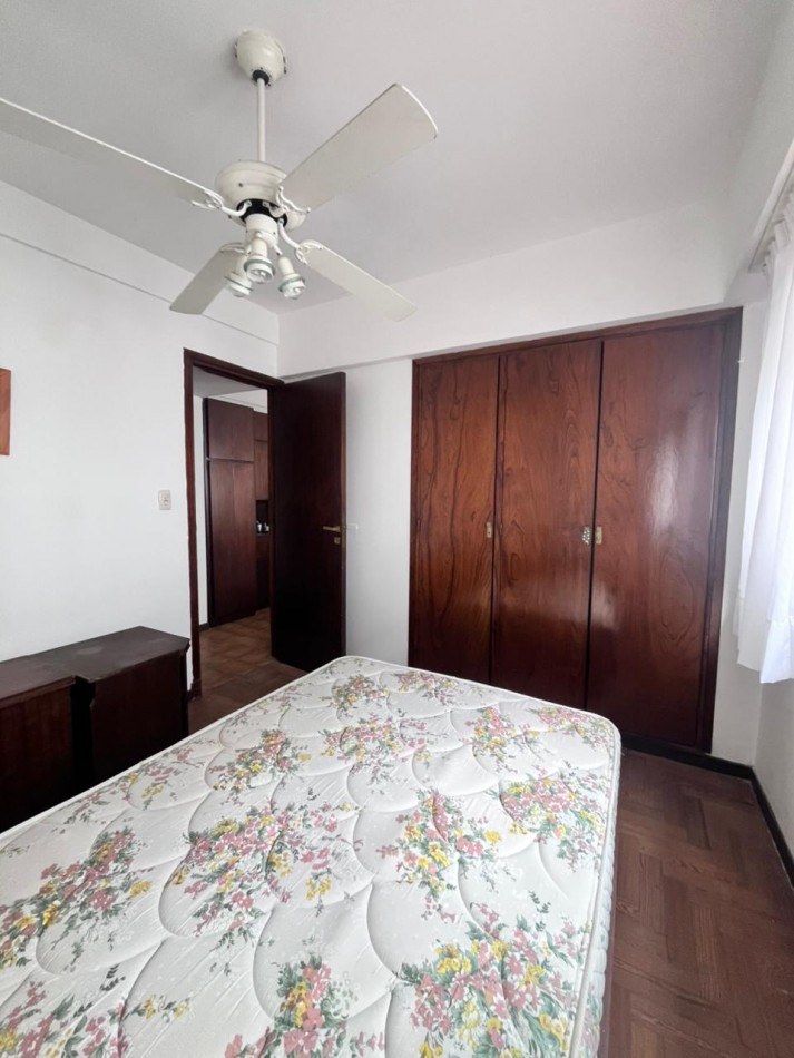 Departamento 2 ambientes lateral - Buen estado original