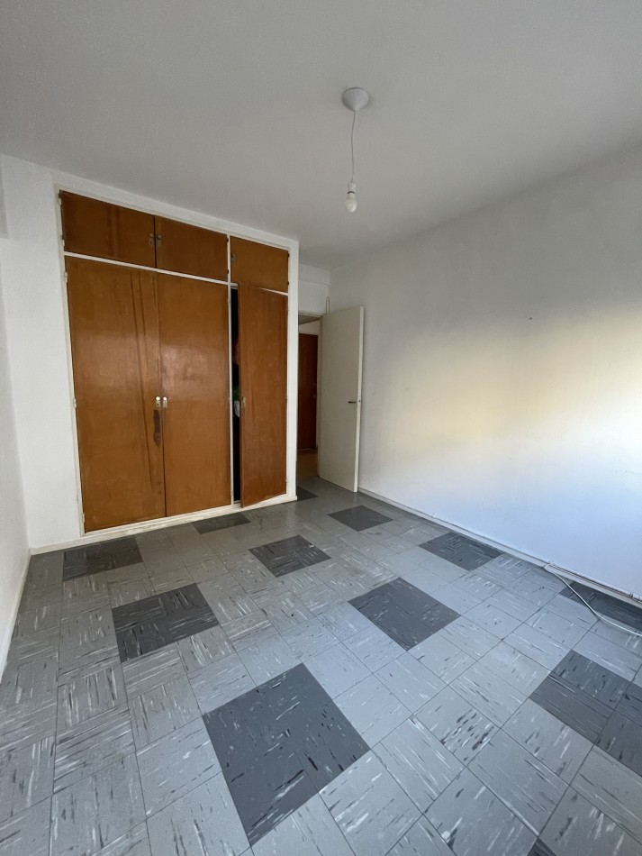 ALQUILER 24 MESES - 2 AMB A LA CALLE CON BALCON - CENTRO