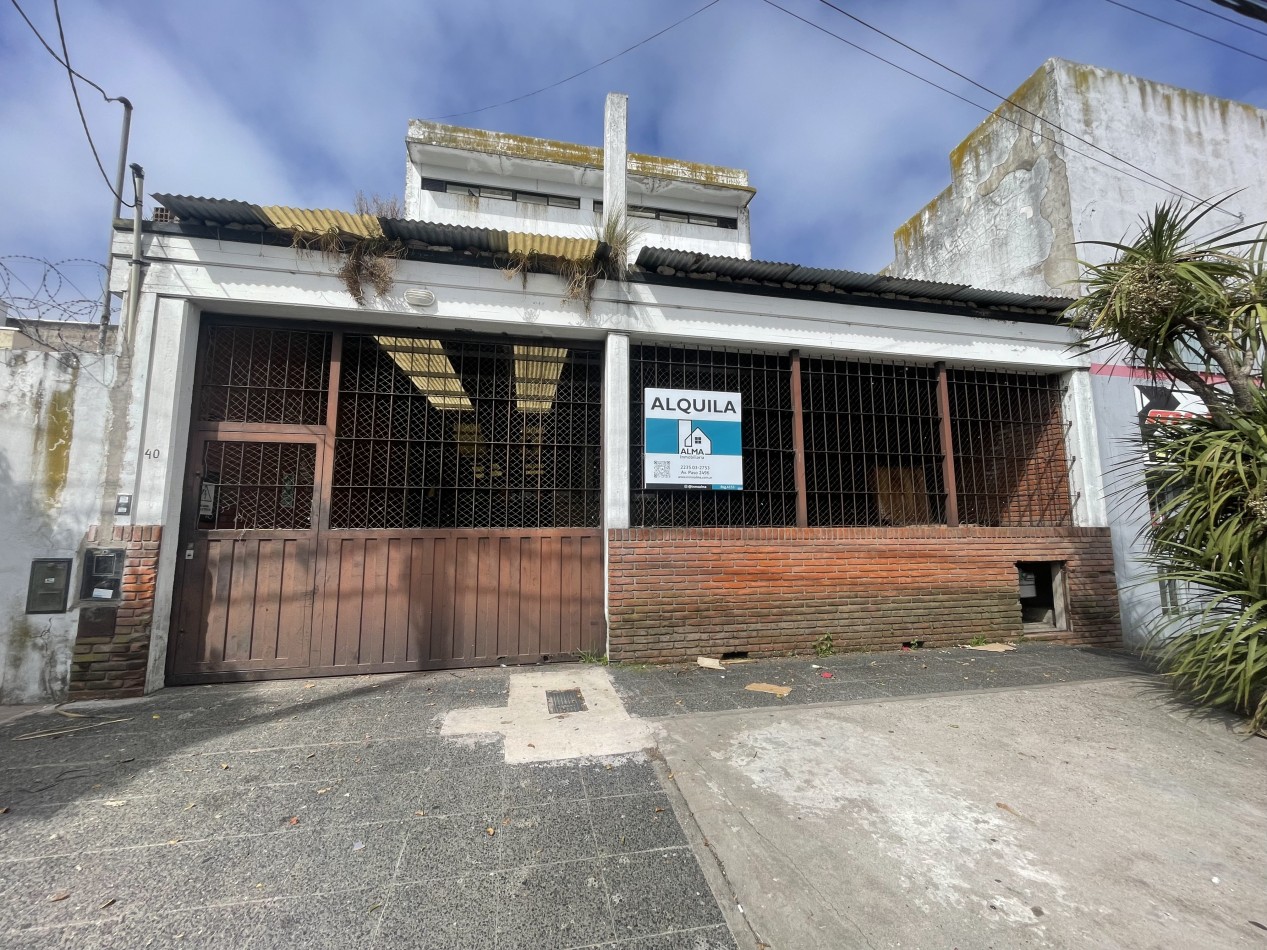 Alquiler comercial 800 m2 Distribuidos en 3 Plantas + Subsuelo