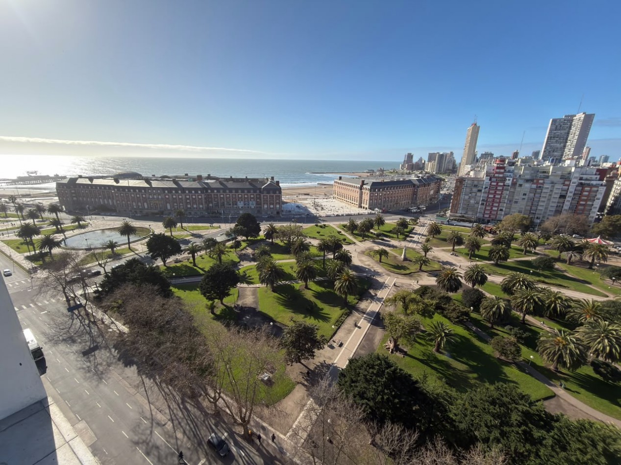 Departamento de 3 ambientes con vista panoramica al Mar,Casino y Playa Bristol