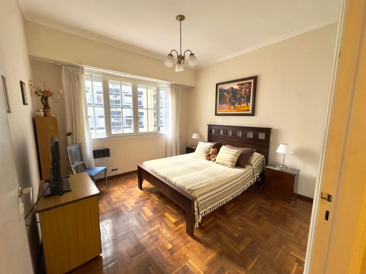 Excelente Departamento 3 ambientes c/dependencia - Av. Colon y Buenos Aires