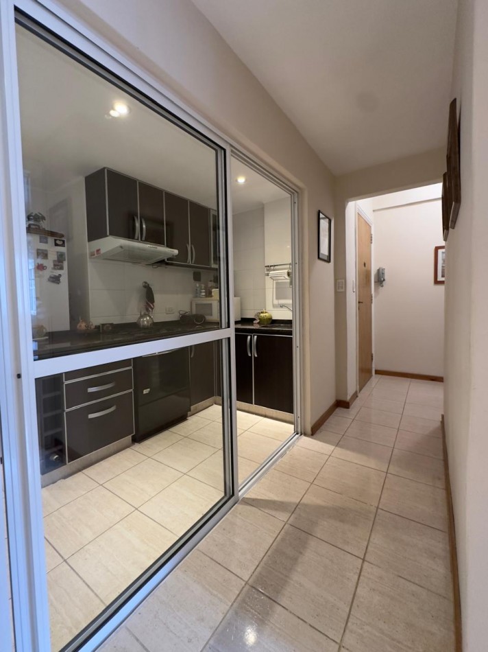 Excelente Departamento 3 ambientes c/dependencia - Av. Colon y Buenos Aires
