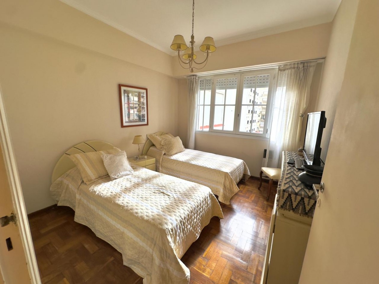 Excelente Departamento 3 ambientes c/dependencia - Av. Colon y Buenos Aires