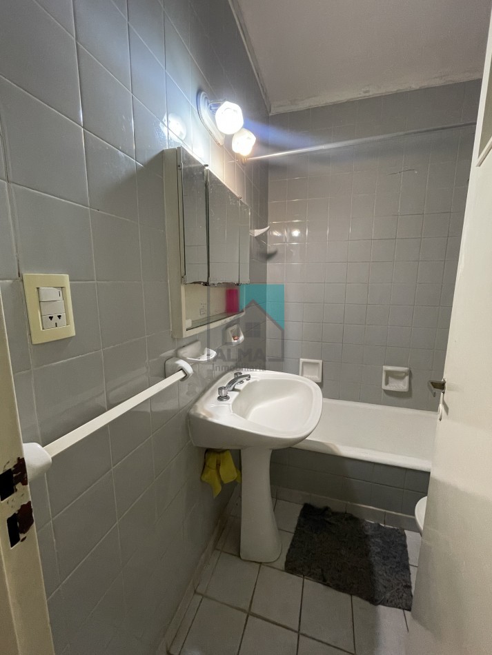 Departamento de 2 amb con balcon - Alquiler desde el 15 de abril al 15 de diciembre 2026.