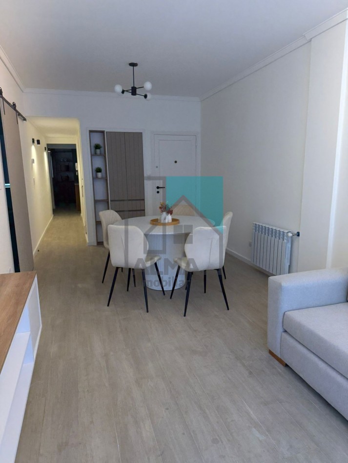 Departamento 3 amb semipiso a la calle c/balcon