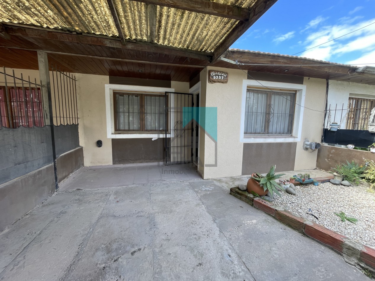 Casa 3 ambientes con patio y entrada para un vehiculo