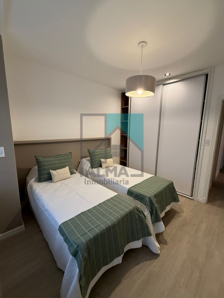 Departamento 3 amb semipiso a la calle c/balcon