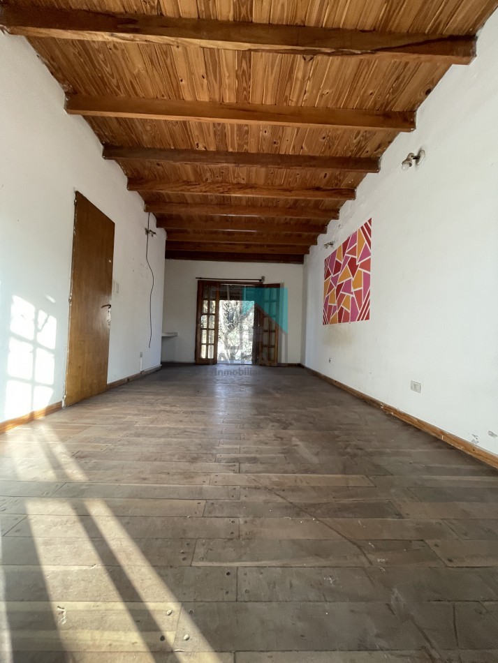 Alquiler Casa 4 ambientes c/patio y garage