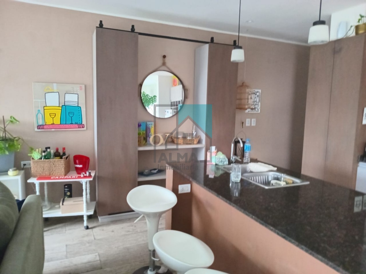 Excelente casa moderna con parque, pileta y quincho + departamento anexo - Ubicada en el centro de Loberia(Prov. de Buenos Aires)