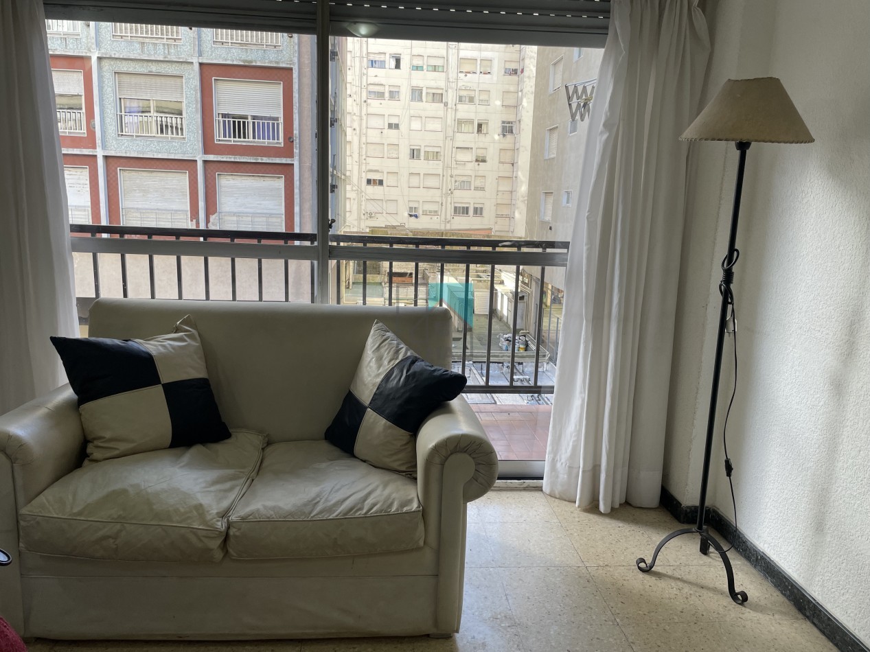 Departamento de 2 amb con balcon - Alquiler desde el 15 de abril al 15 de diciembre 2026.