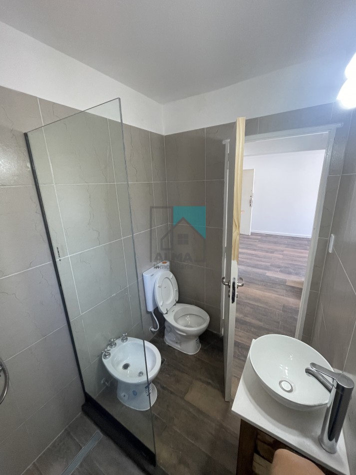 Departamento 2 ambientes a estrenar con balcon frances- Arenales y Brown